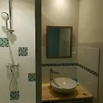 La Maison Des Escargots Couette-café 3*
