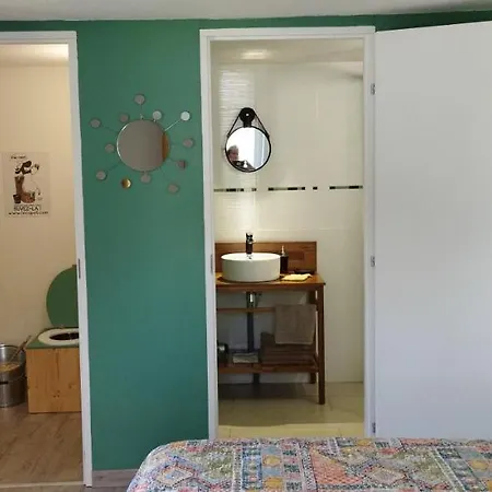 La Maison Des Escargots Nocleg ze śniadaniem Blanzay