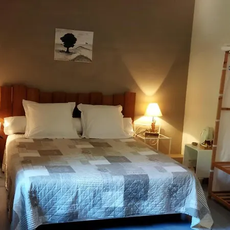 La Maison Des Escargots Bed & Breakfast Blanzay